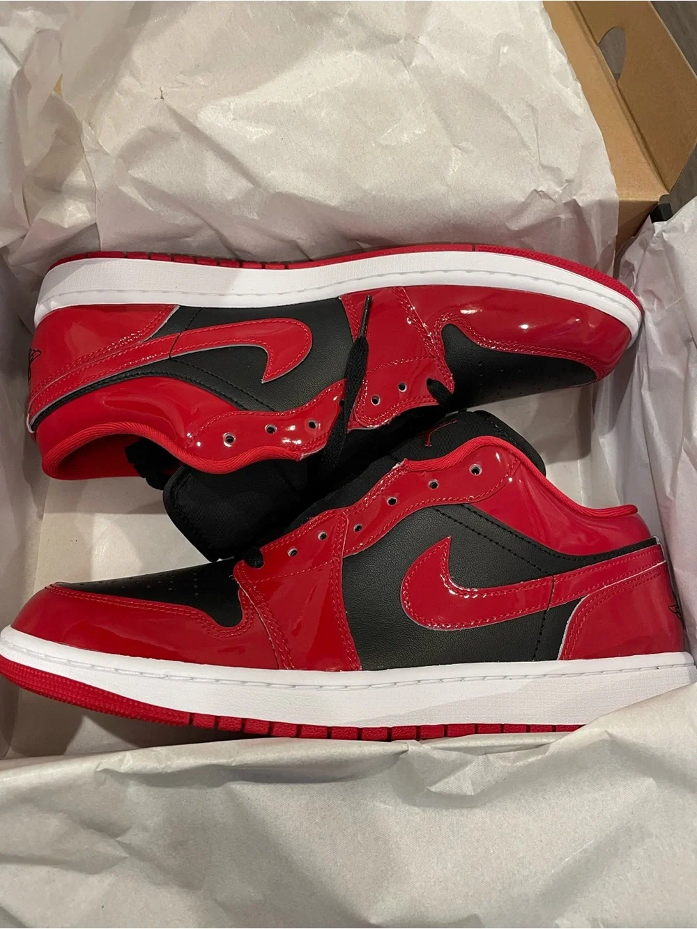 New Men’s Air Jordan 1 Low SE Retro — Black/Patent Varsity Red — Size 10